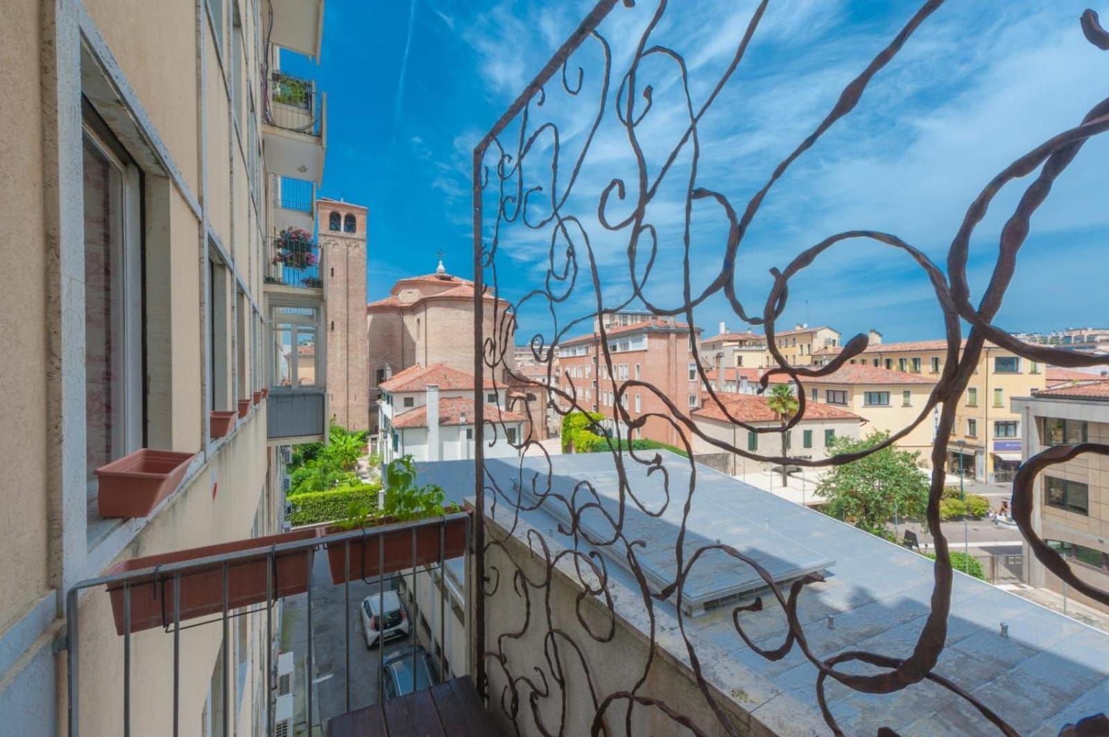 Attico Con Terrazza Mestre By Bricola * Venezia